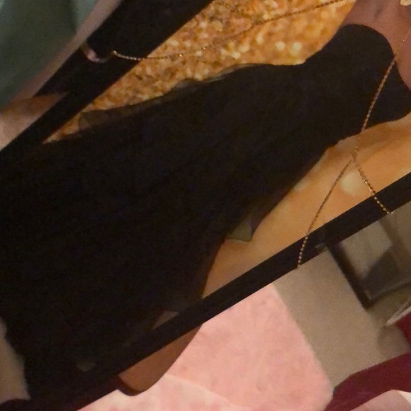 Gorgeous formal gown! - Picture 3 of 8